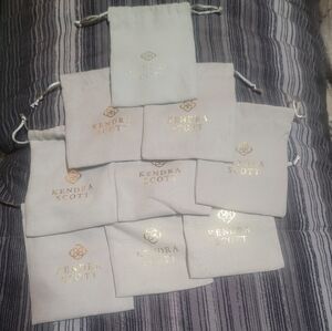 Kendra Scott Gold and Cream Jewerly Dust Bags. Set Of 9.